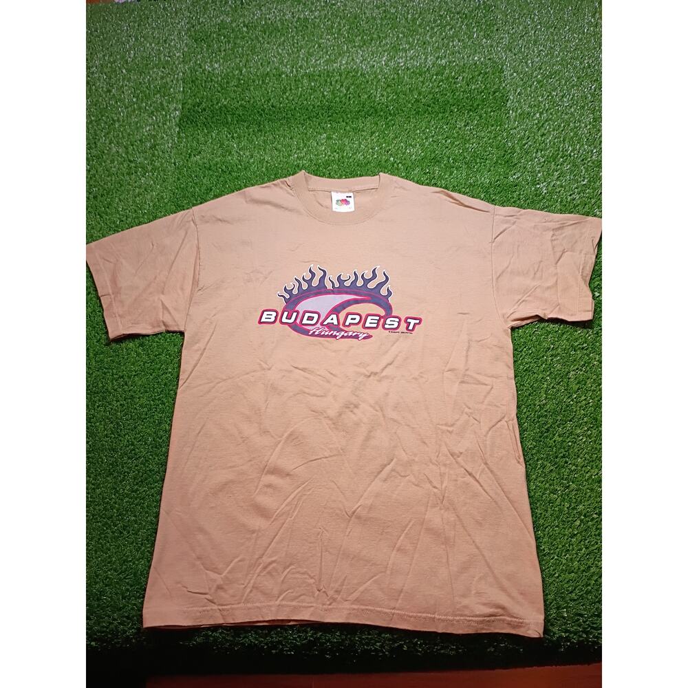 Vintage Fruit of the Loom Budapest Graphic Tee L
